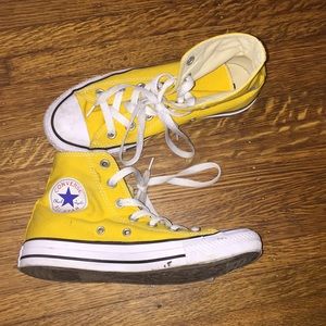 yellow converse